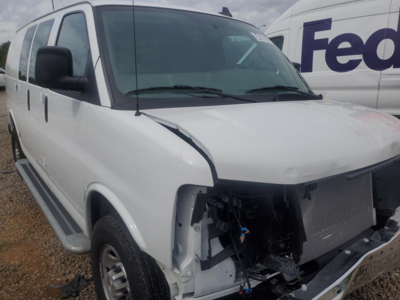 1GCWGAFPXP1157359 2023 Chevrolet Express G2500