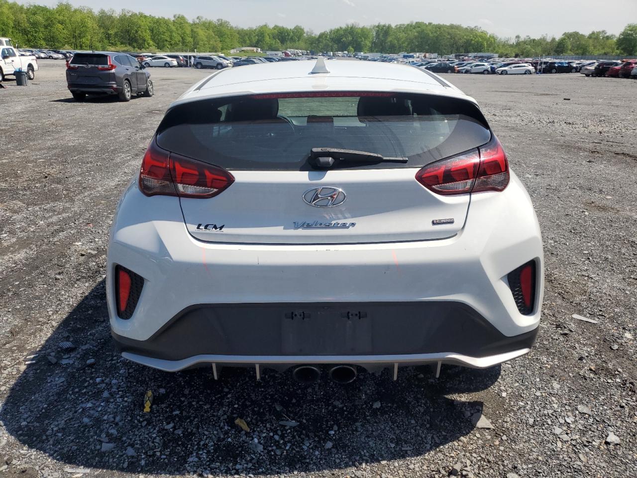 KMHTH6AB2KU010786 2019 Hyundai Veloster Turbo