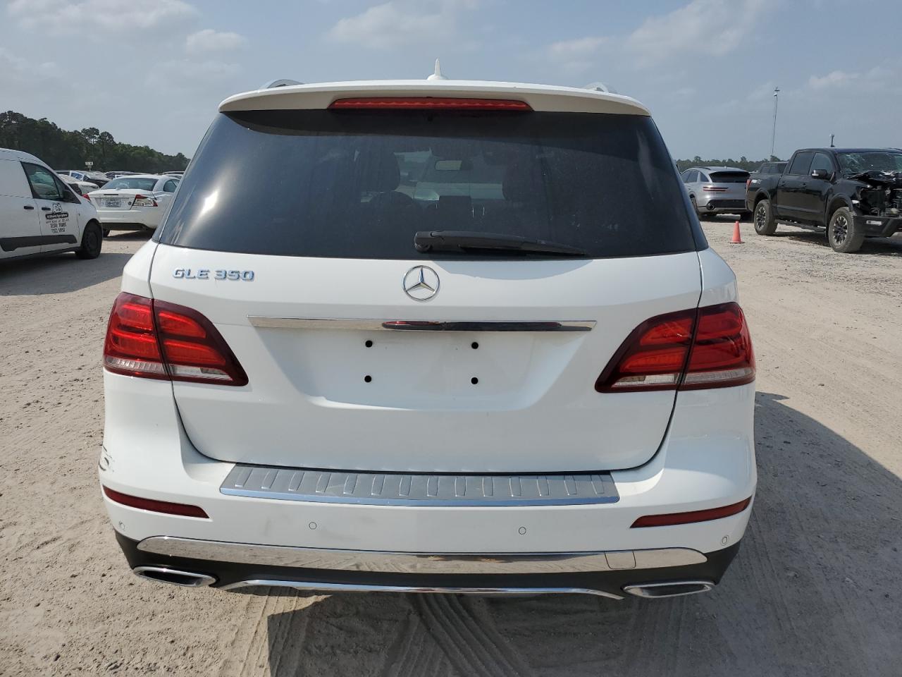 4JGDA5JB8JB195875 2018 Mercedes-Benz Gle 350