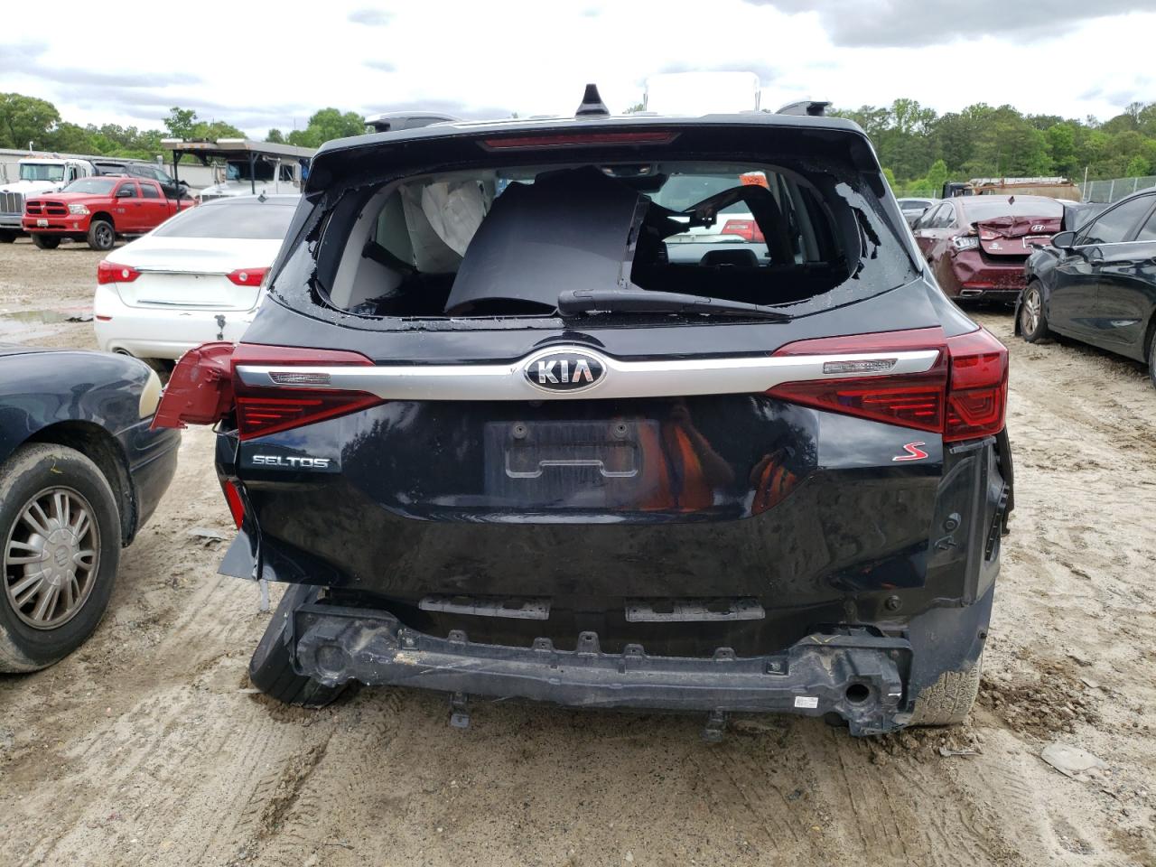 KNDEU2AA3M7111037 2021 Kia Seltos S