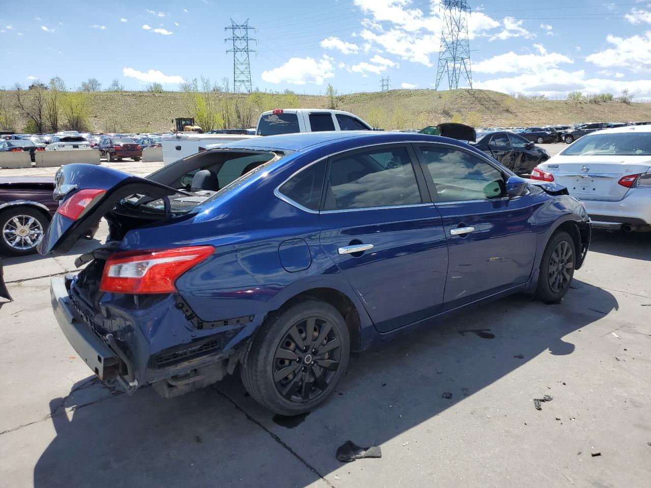 2018 Nissan Sentra S vin: 3N1AB7AP3JY218205