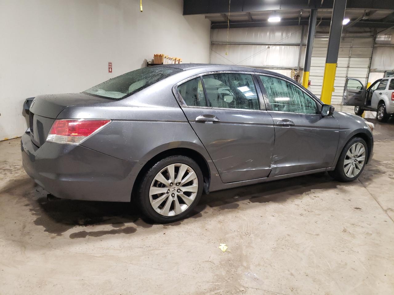 1HGCP2E3XAA053082 2010 Honda Accord Lx