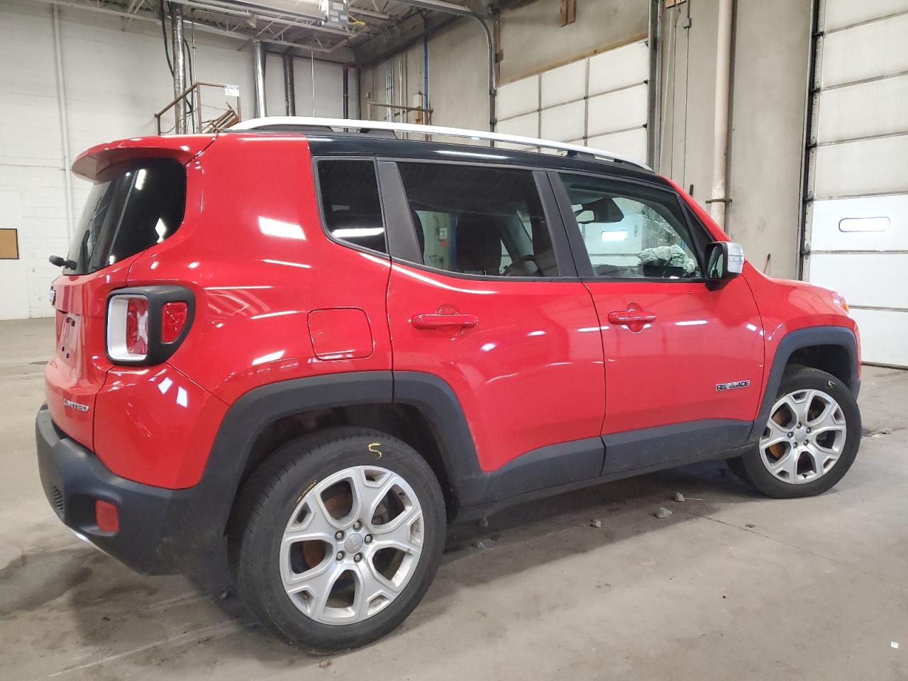 2016 Jeep Renegade Limited vin: ZACCJBDT8GPD03543