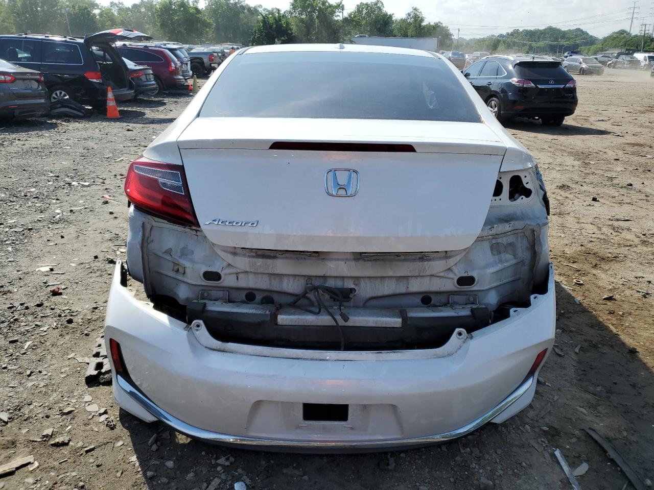 1HGCT1B71GA006898 2016 Honda Accord Ex