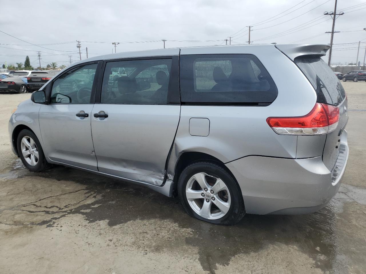 5TDKA3DC9BS005077 2011 Toyota Sienna Base