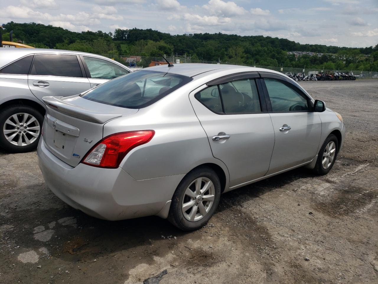 3N1CN7AP8EL830564 2014 Nissan Versa S