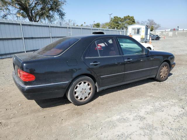 1998 Mercedes-Benz E 320 VIN: WDBJF65F1WA655434 Lot: 57140514