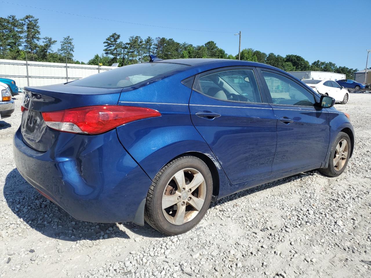 KMHDH4AE7DU670411 2013 Hyundai Elantra Gls