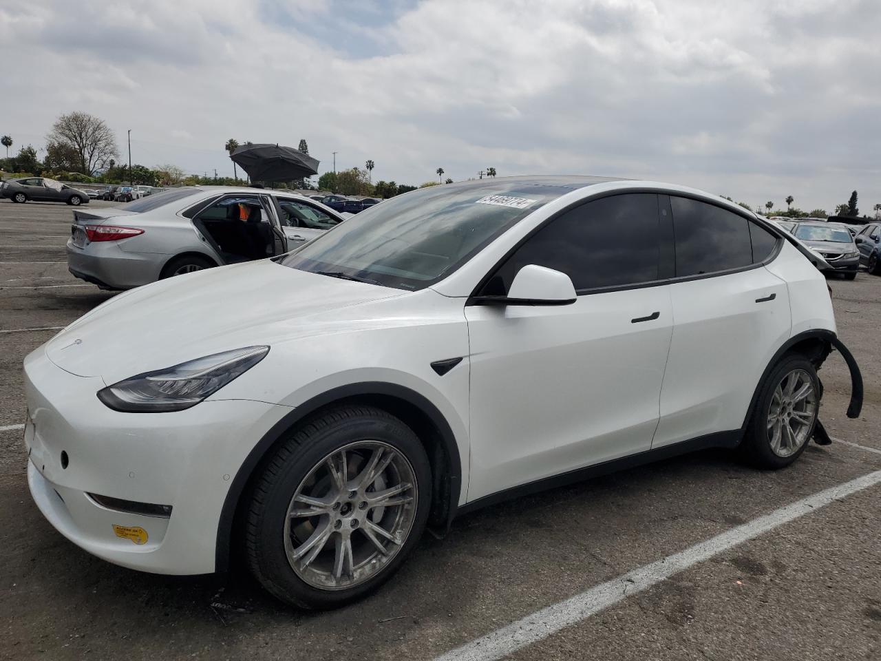 7SAYGDEE9NF367713 2022 Tesla Model Y