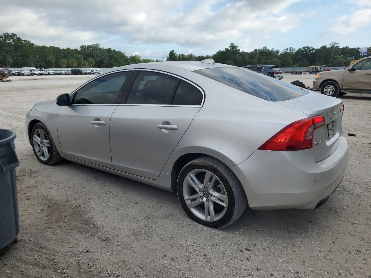 2015 Volvo S60 Premier+ vin: YV140MFCXF2317740