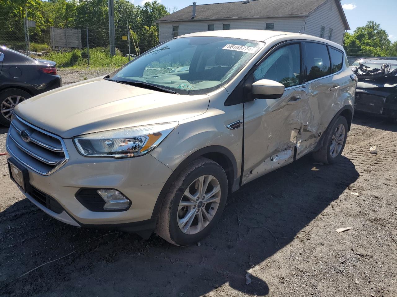 1FMCU9GD3HUE82350 2017 Ford Escape Se