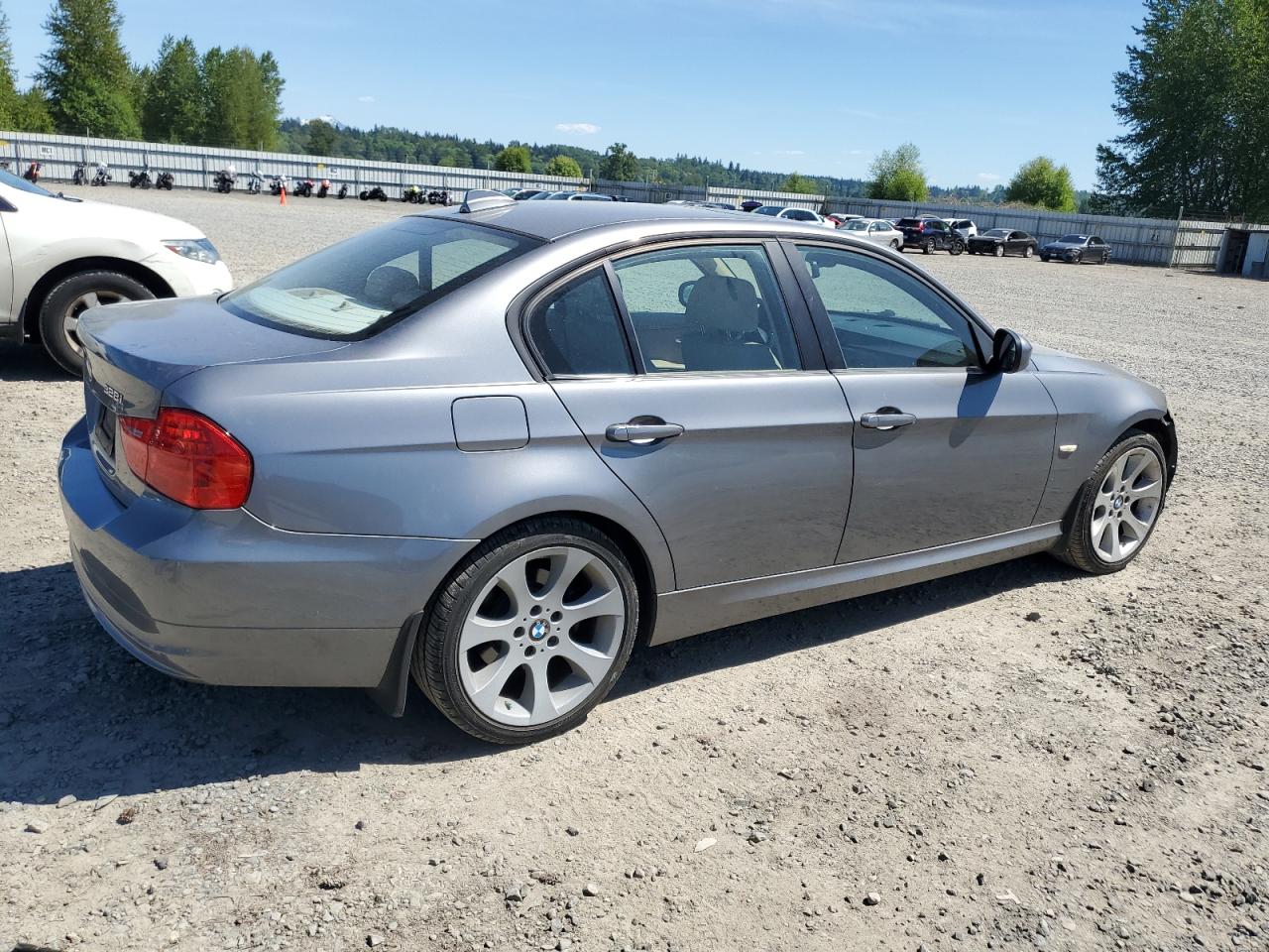 WBAPH77549NM47705 2009 BMW 328 I