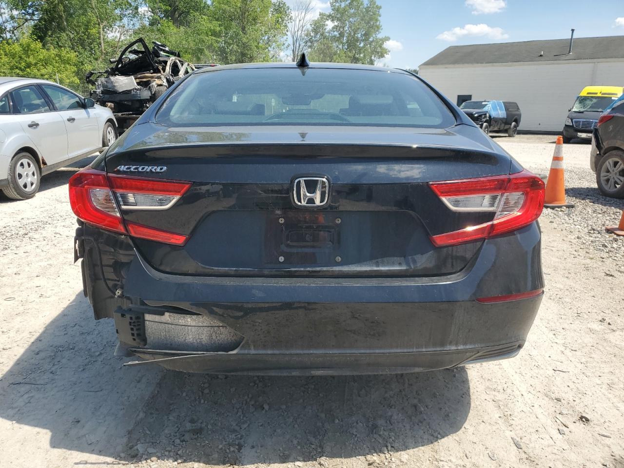 1HGCV1F50JA042480 2018 Honda Accord Exl