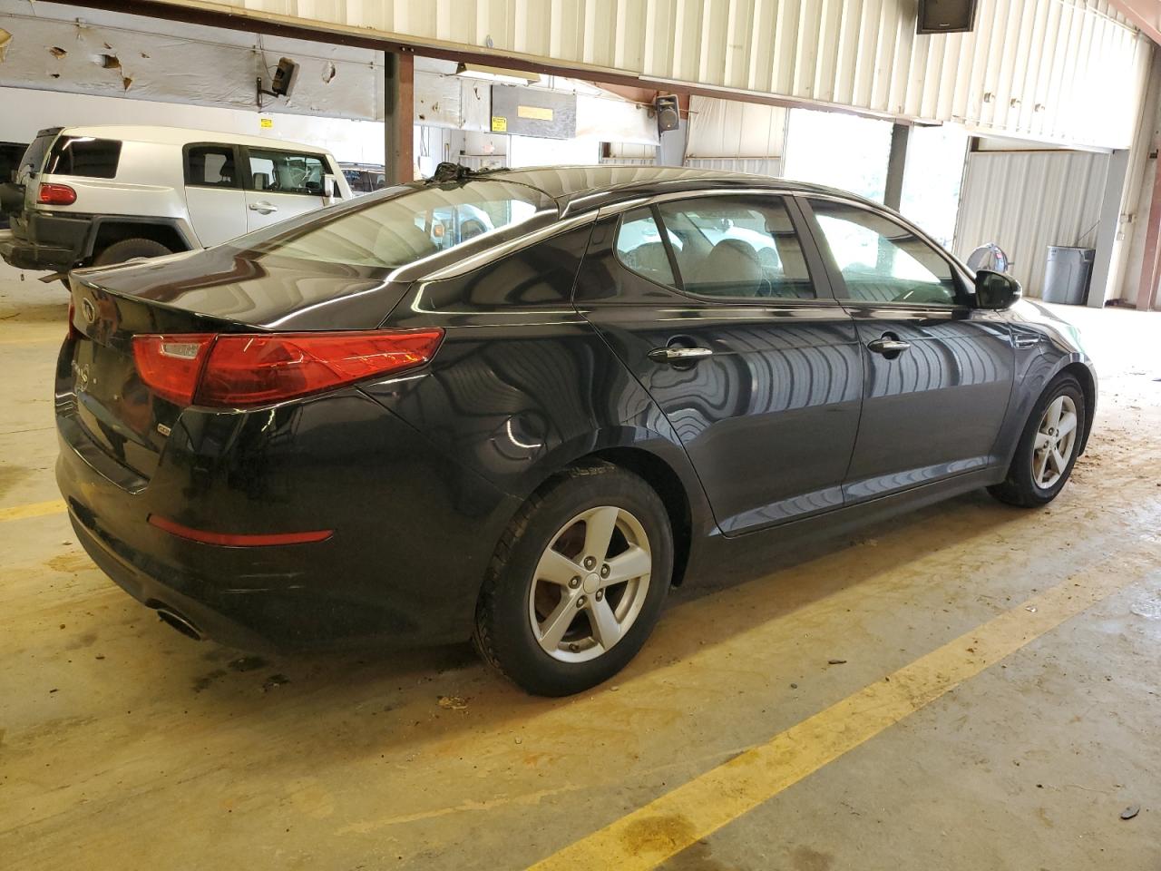 2015 Kia Optima Lx vin: 5XXGM4A78FG413331