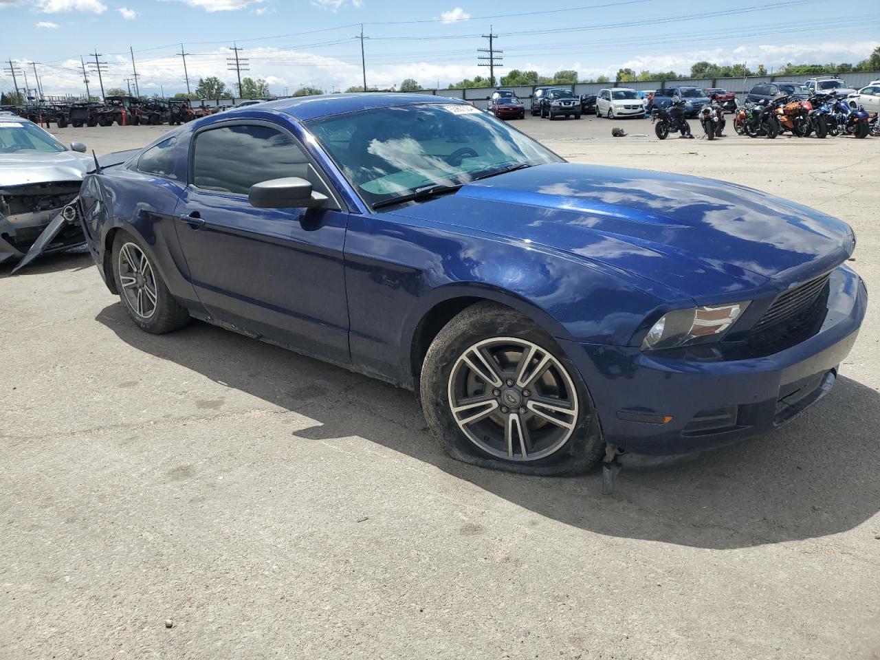 2012 Ford Mustang vin: 1ZVBP8AM7C5200849