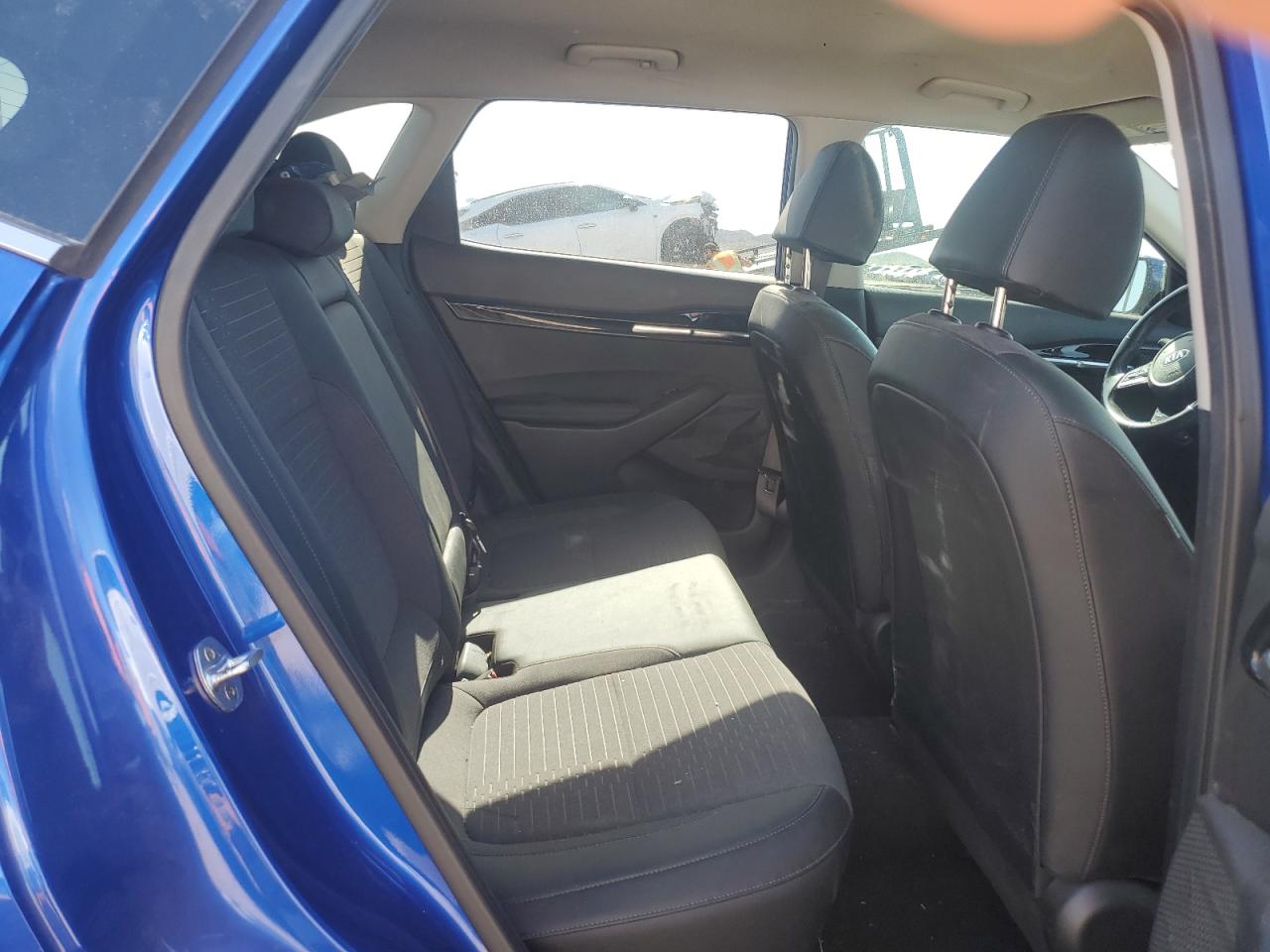 KNDEU2AA5M7096086 2021 Kia Seltos S