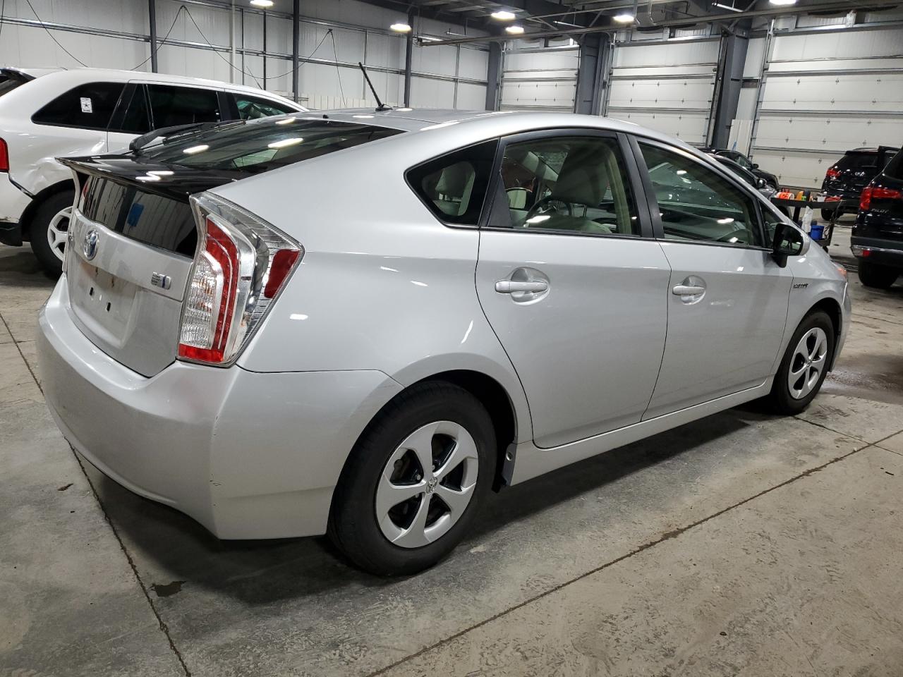 JTDKN3DU7F0454828 2015 Toyota Prius