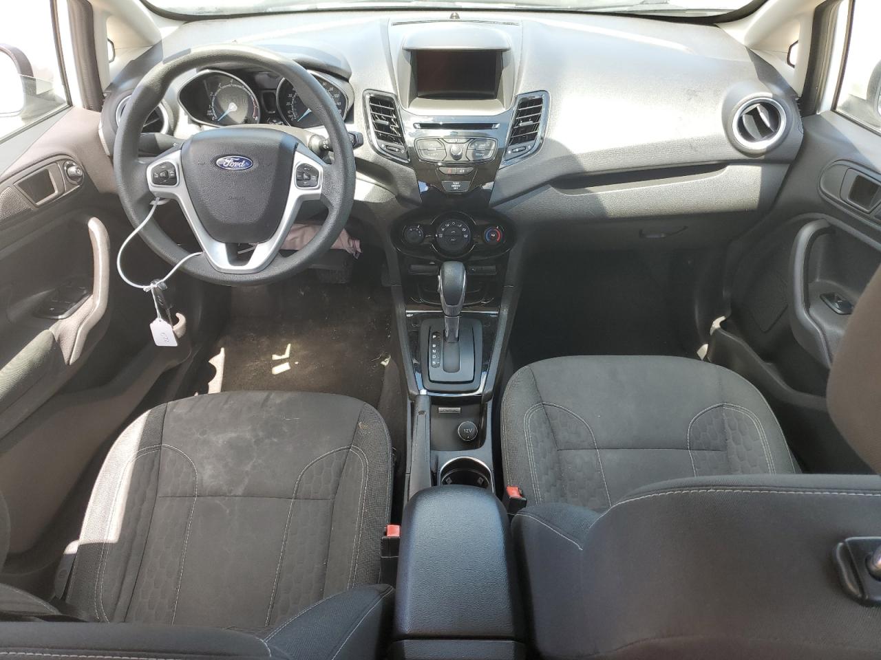 3FADP4EJ3KM148610 2019 Ford Fiesta Se