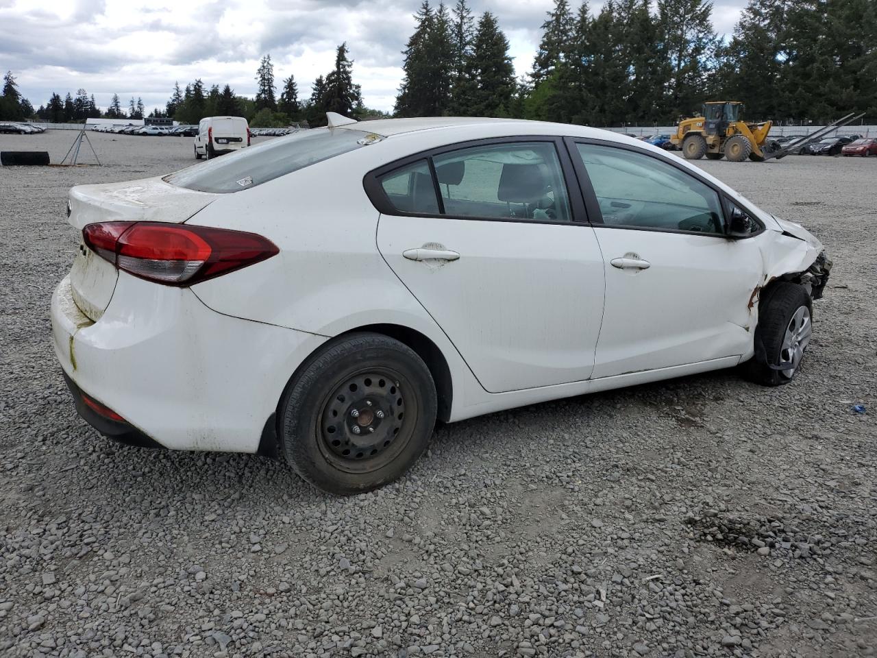 3KPFK4A76JE205466 2018 Kia Forte Lx