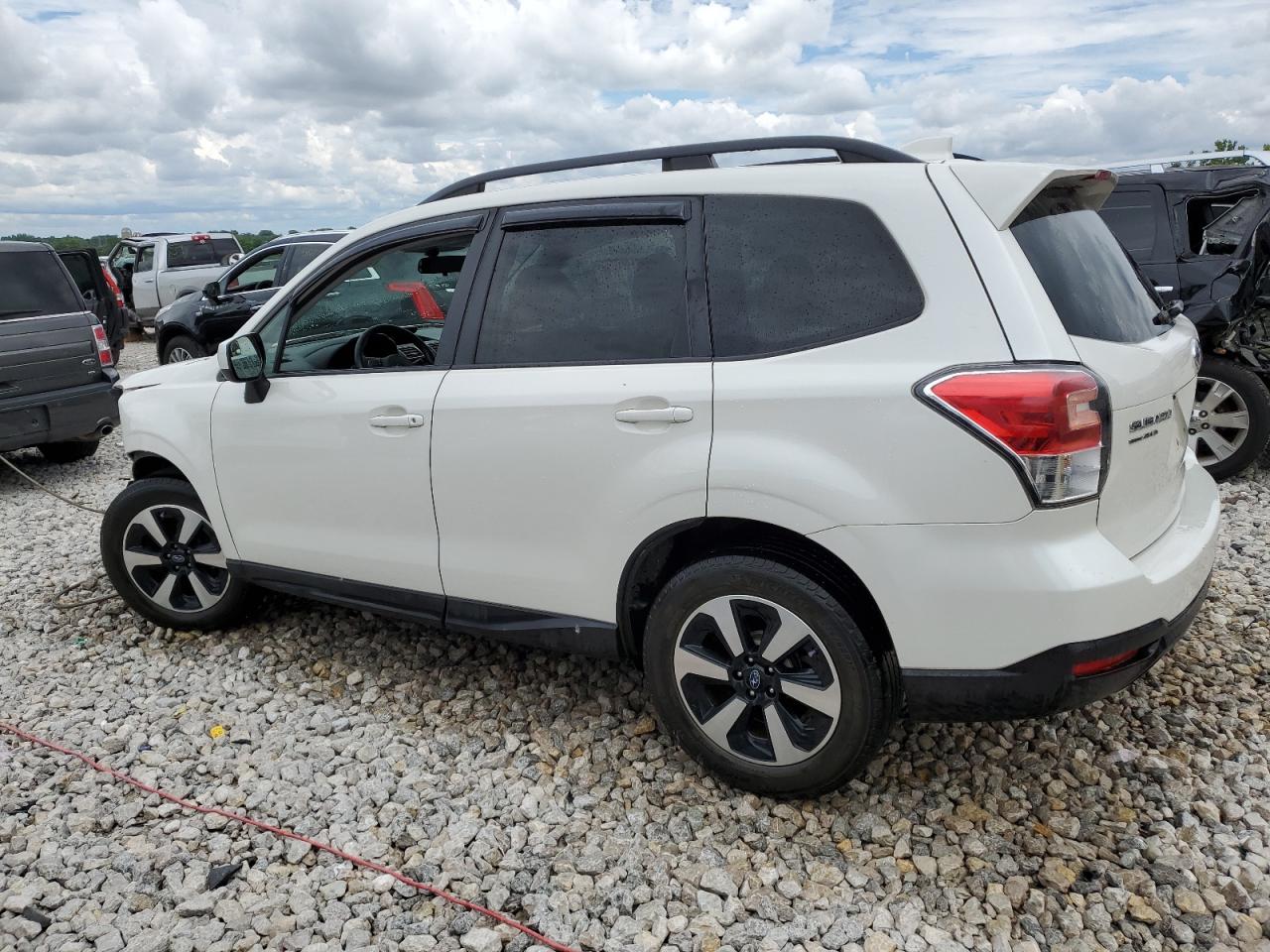 JF2SJADC8HH546351 2017 Subaru Forester 2.5I Premium