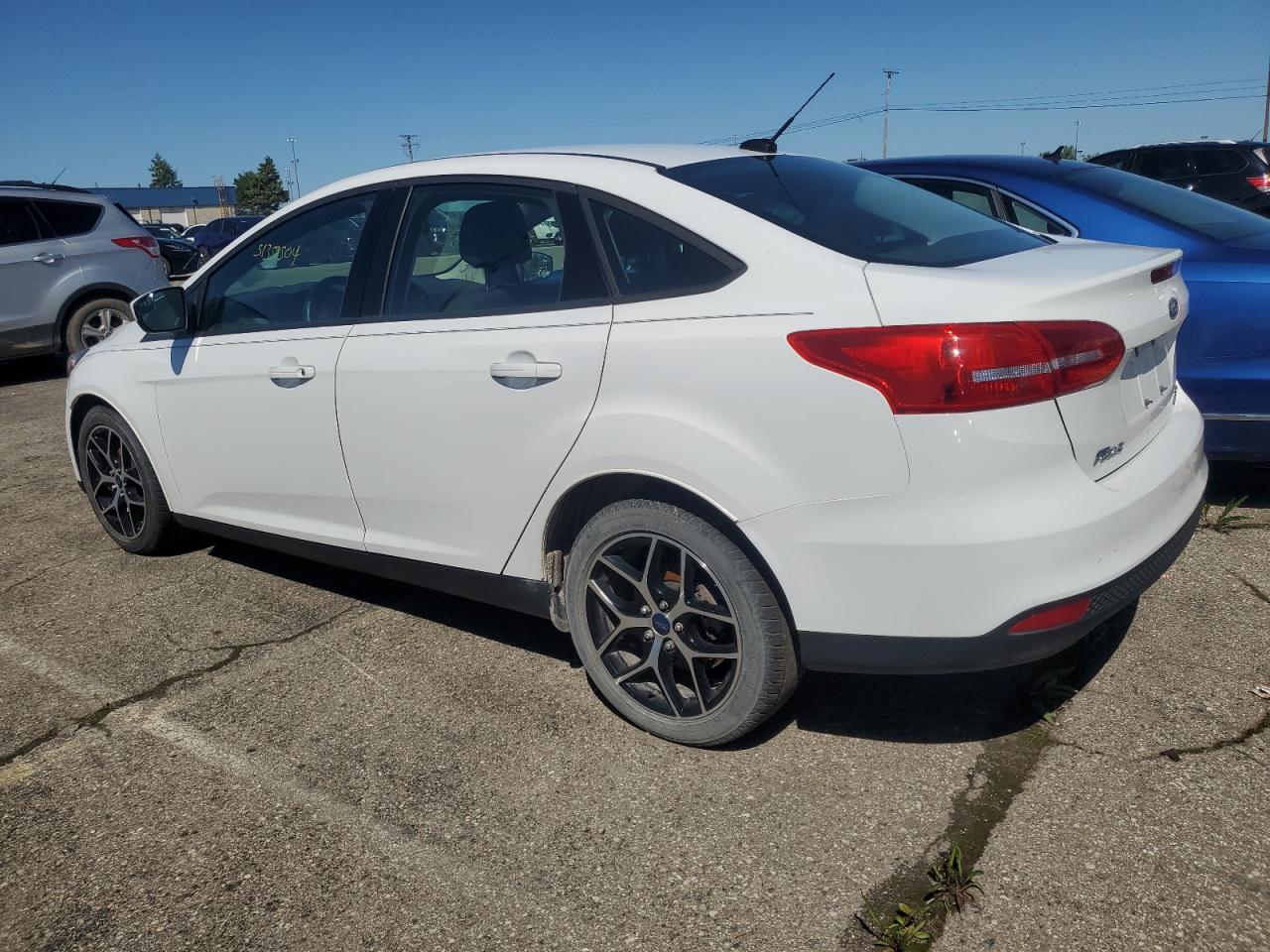 1FADP3FEXJL266892 2018 Ford Focus Se