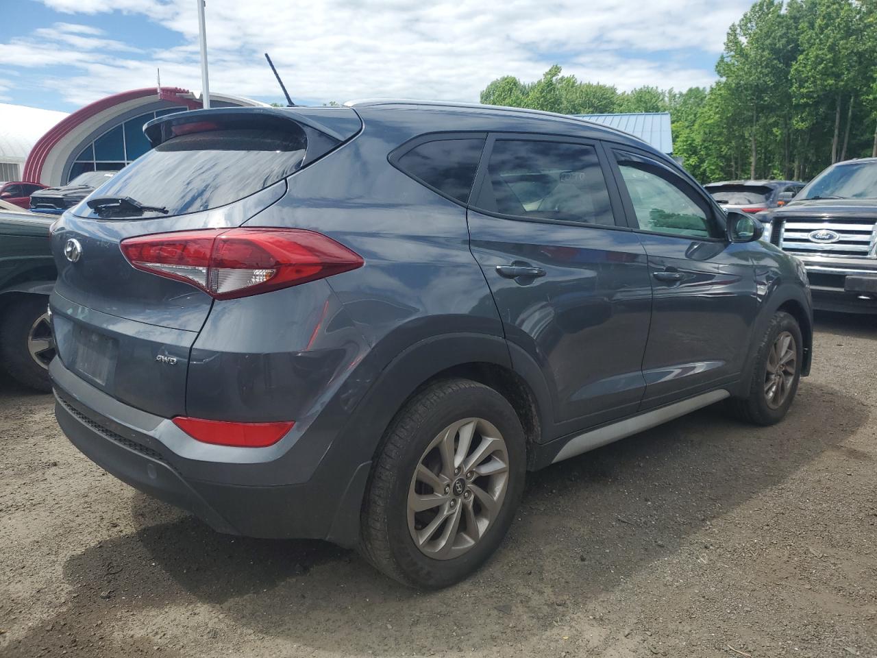 2017 Hyundai Tucson Limited vin: KM8J3CA42HU565672