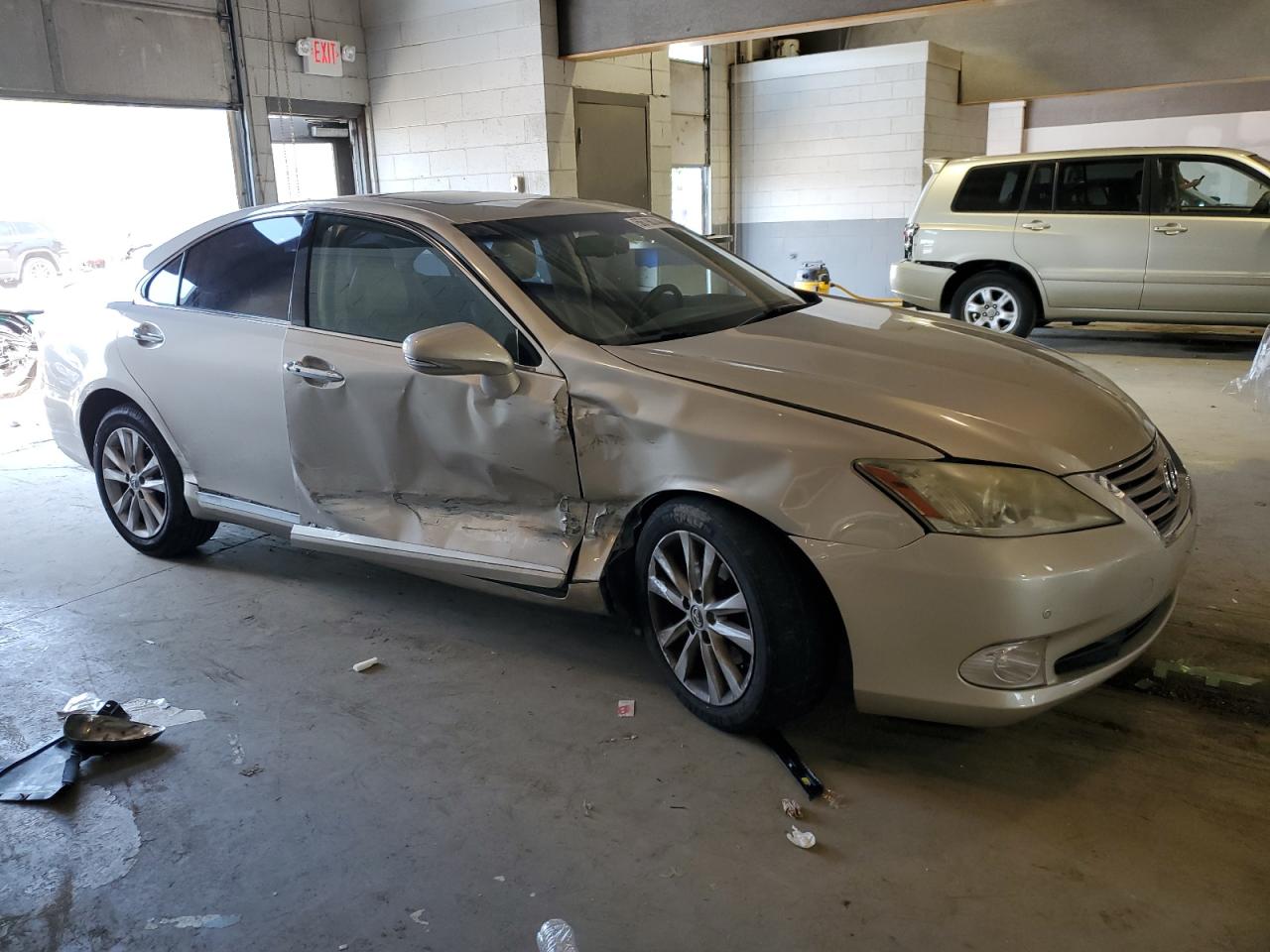 JTHBK1EG0B2416831 2011 Lexus Es 350