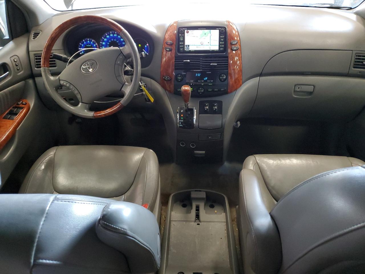 5TDZK22CX8S131062 2008 Toyota Sienna Xle