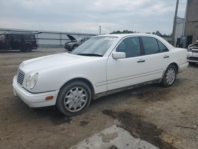 1999 Mercedes-Benz E 320 4Matic VIN: WDBJF82H8XX018041 Lot: 56395744