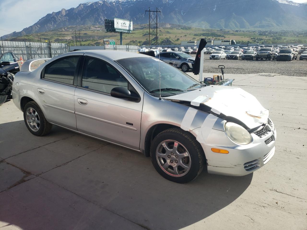 1B3ES56C45D126152 2005 Dodge Neon Sxt