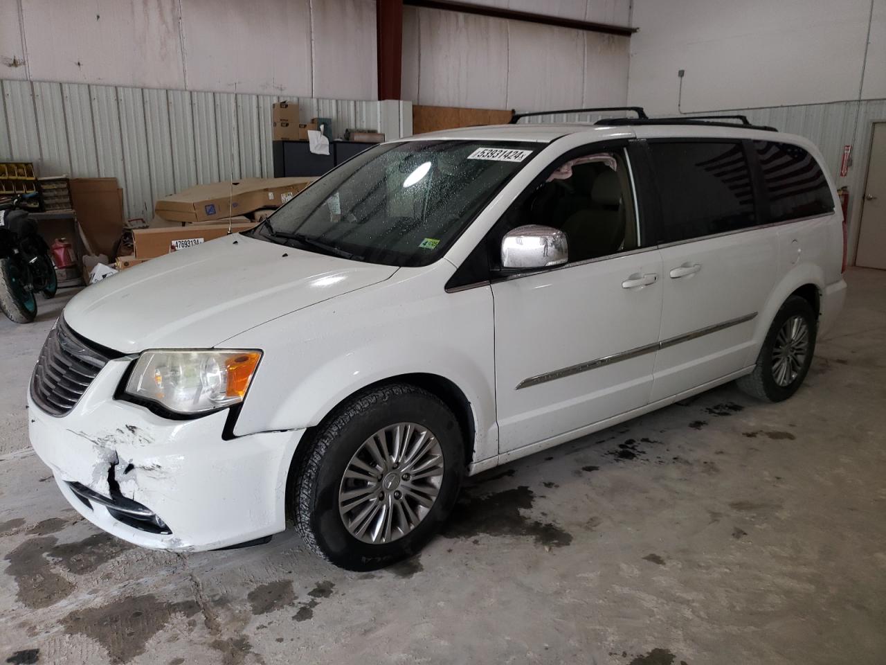 2C4RC1CG1ER168756 2014 Chrysler Town & Country Touring L