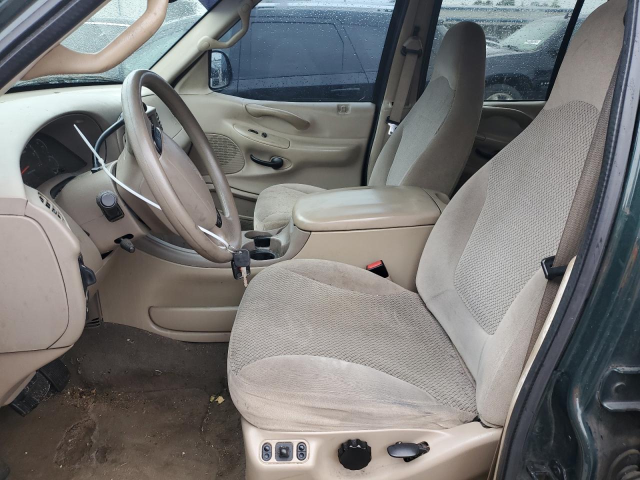 1FMRU15W01LB77920 2001 Ford Expedition Xlt