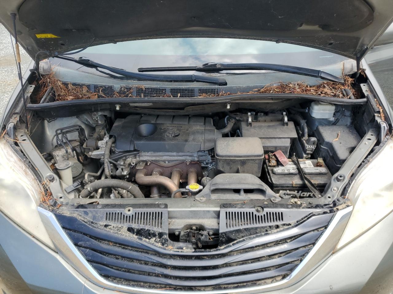 5TDKA3DC3CS013807 2012 Toyota Sienna Base