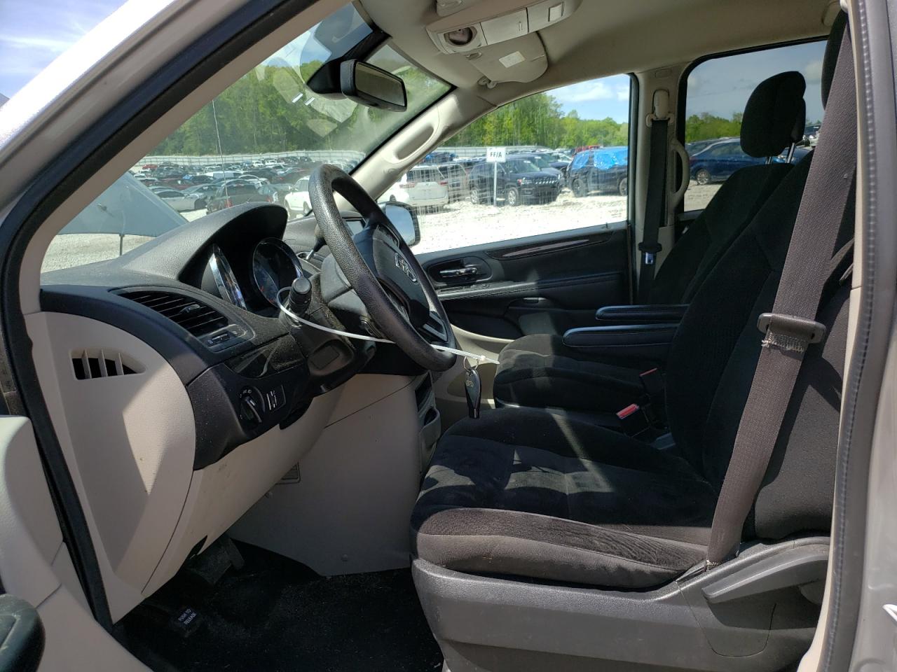 2C4RDGBGXJR304877 2018 Dodge Grand Caravan Se