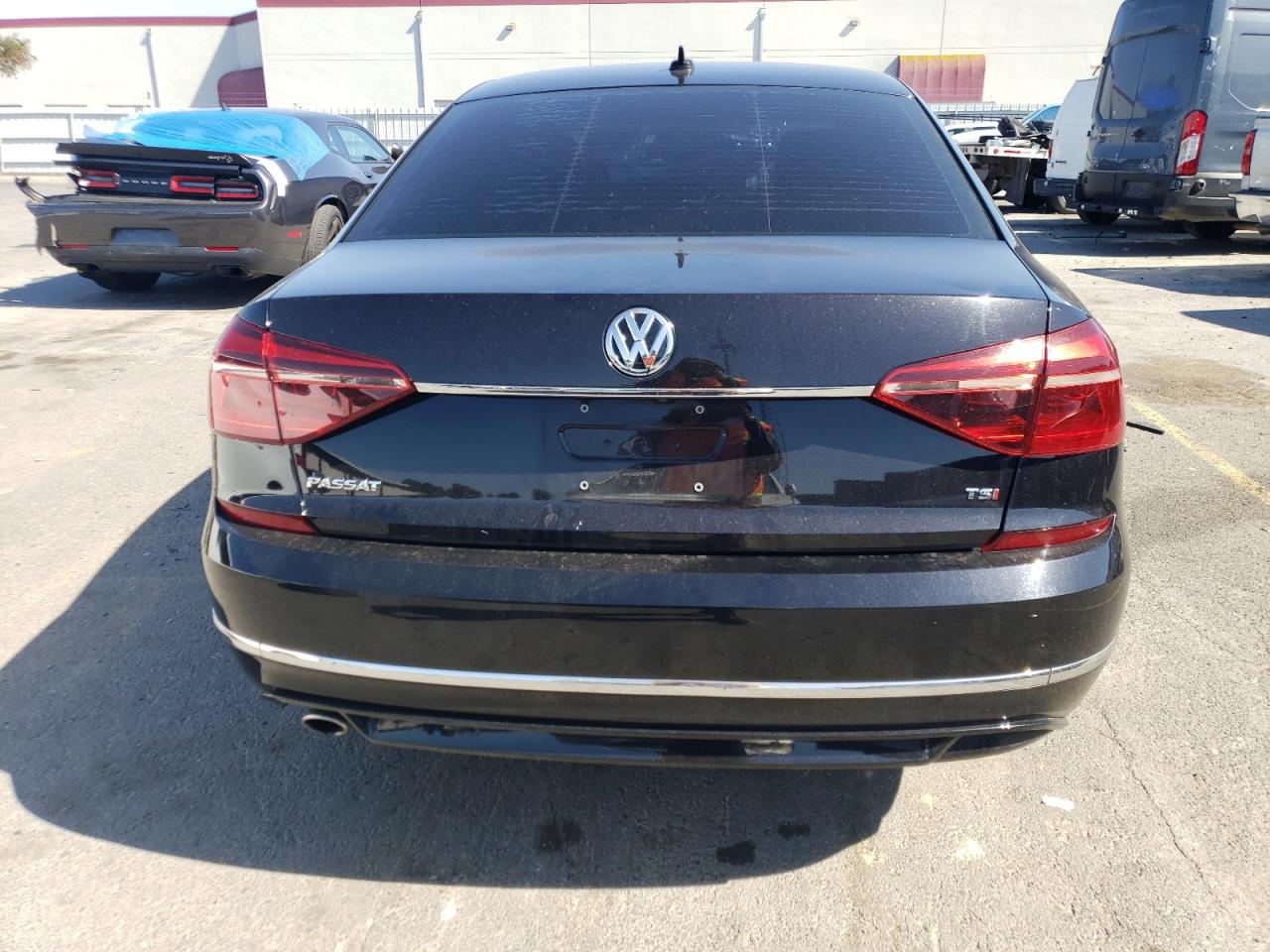 1VWDT7A34HC044603 2017 Volkswagen Passat R-Line