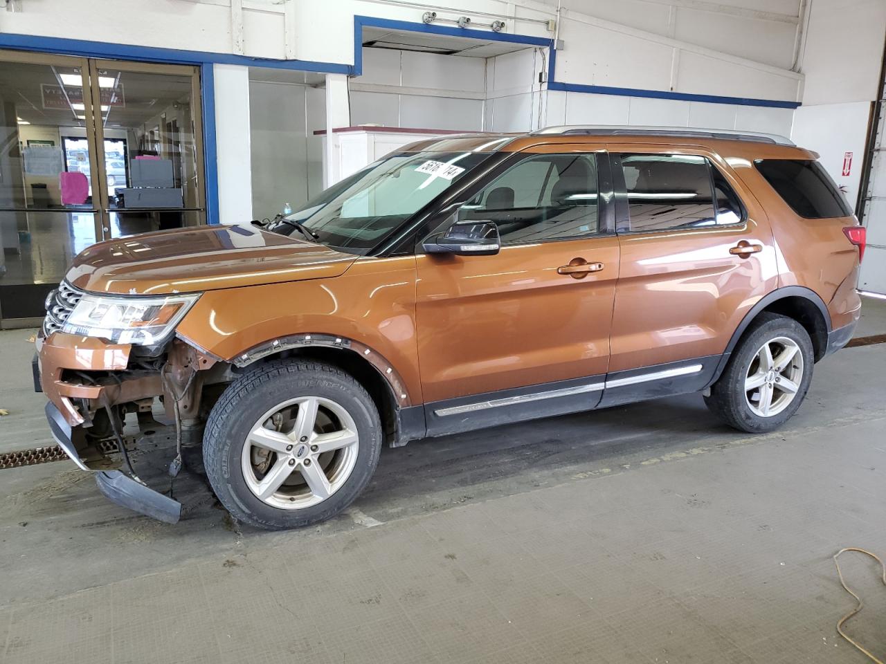 1FM5K8D85HGB39103 2017 Ford Explorer Xlt