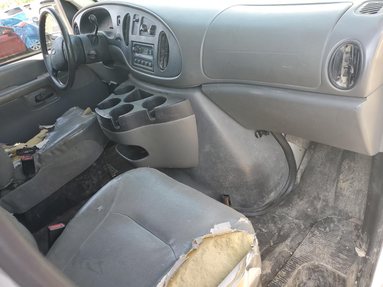 1FTNE24W98DA85300 2008 Ford Econoline E250 Van