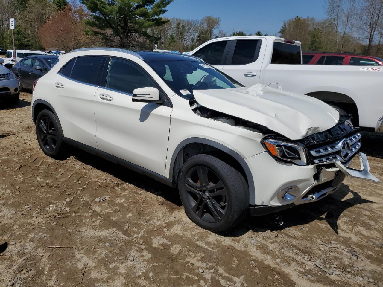 WDCTG4GB6JJ450135 2018 Mercedes-Benz Gla 250 4Matic