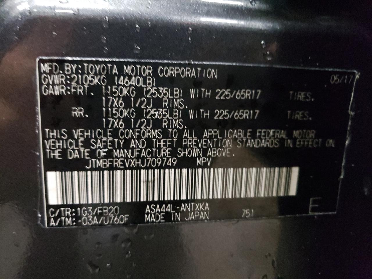 JTMBFREVXHJ709749 2017 Toyota Rav4 Le