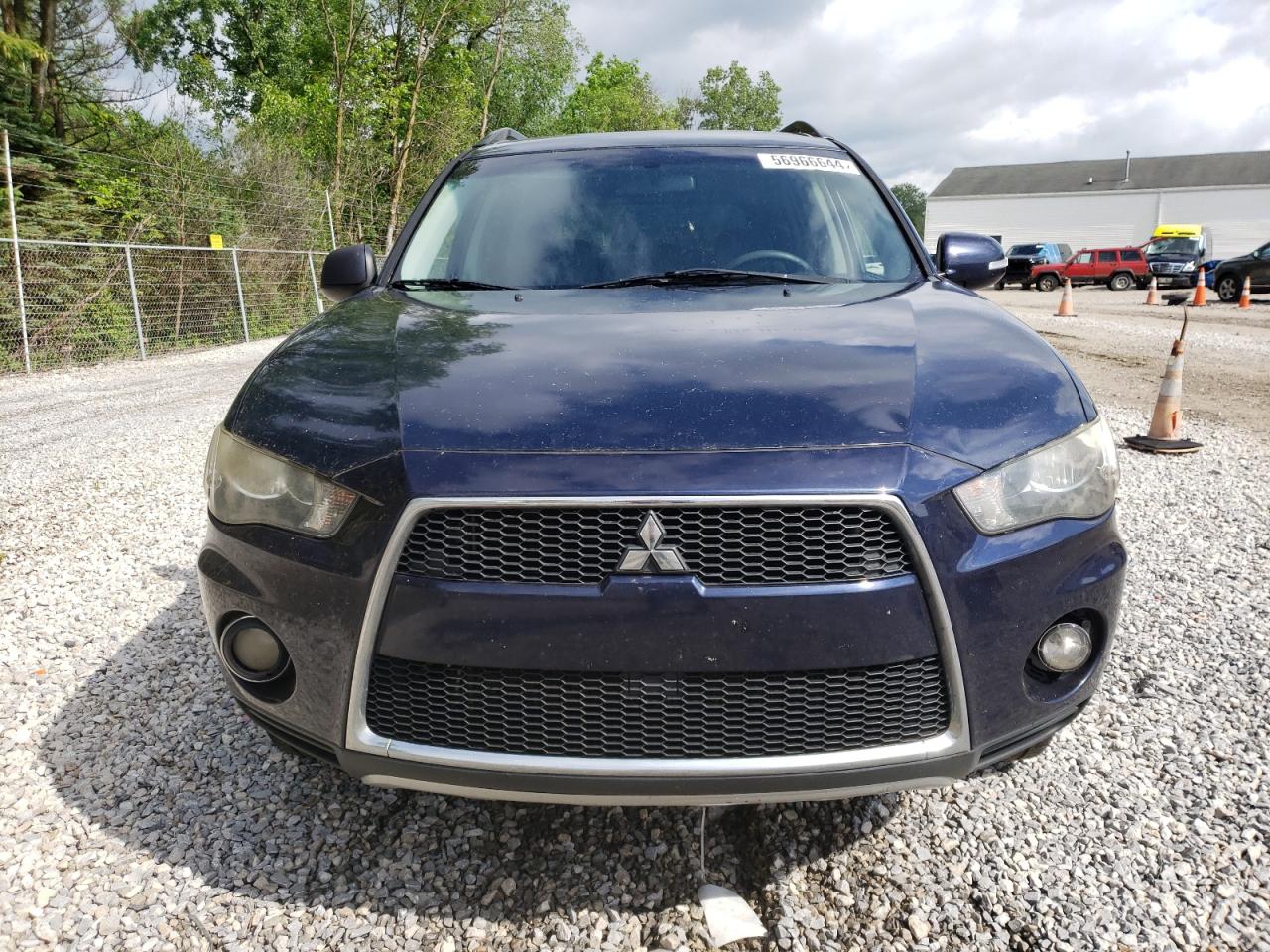 JA4JT3AW1BU037225 2011 Mitsubishi Outlander Se