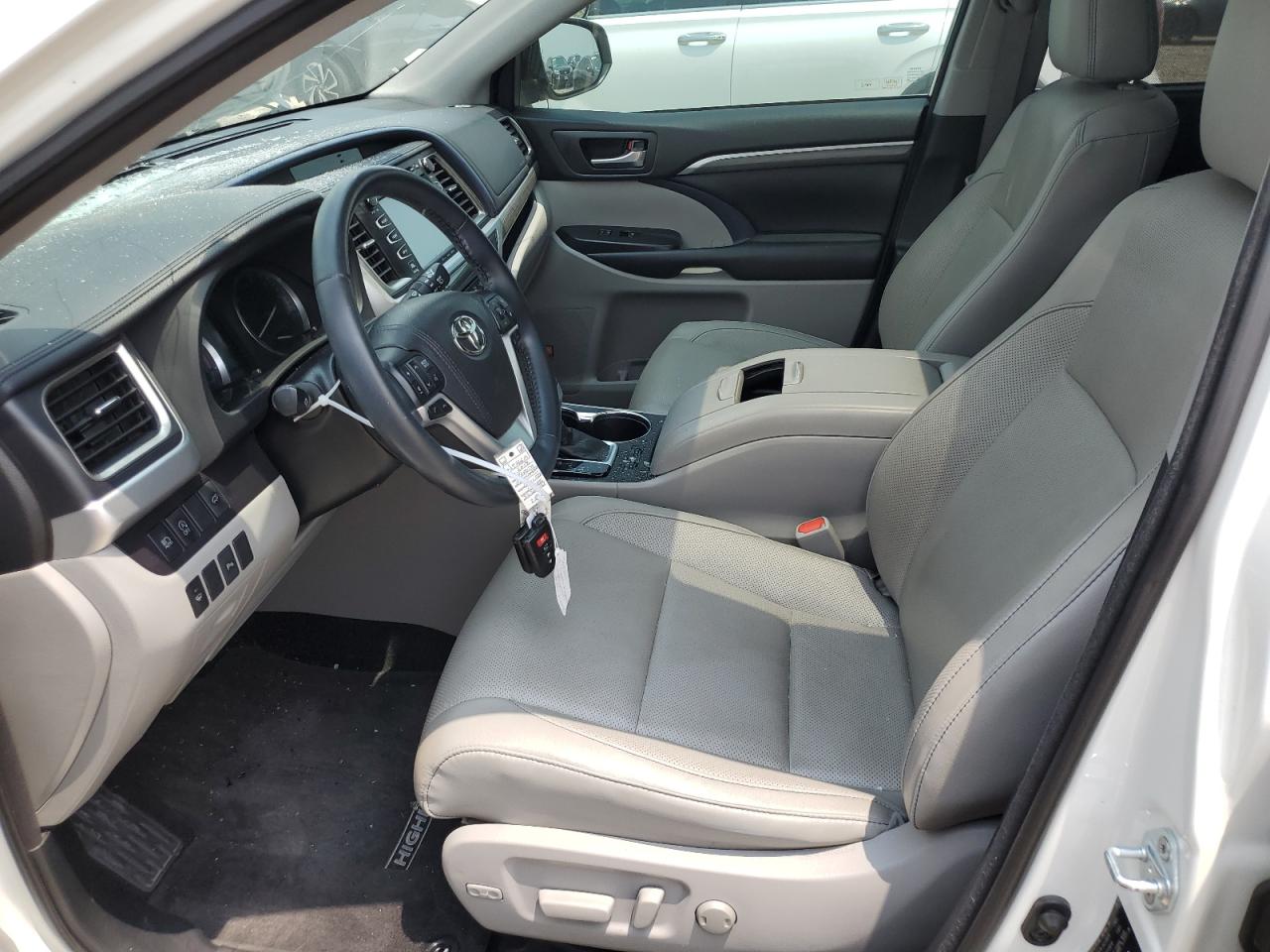 5TDYZRFH5JS269183 2018 Toyota Highlander Limited