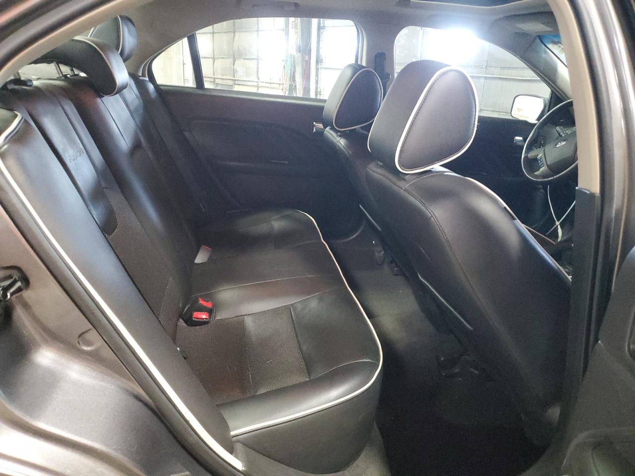 3FAHP0JA5BR121573 2011 Ford Fusion Sel