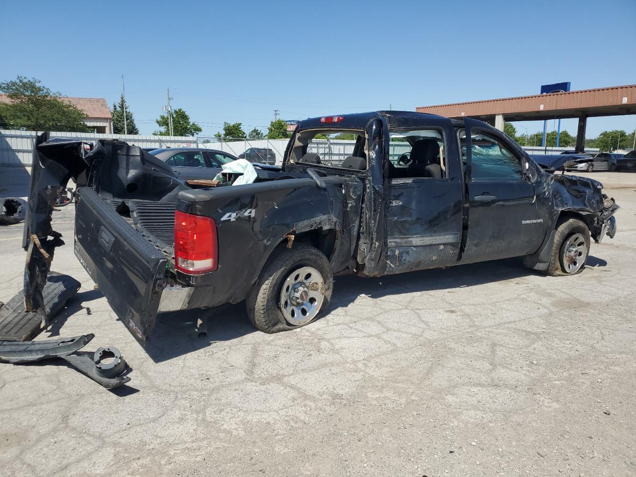 3GTP2VEA2BG365950 2011 GMC Sierra K1500 Sle