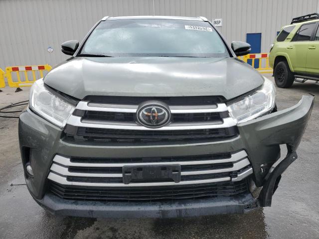 VIN 5TDJZRFHXKS965167 2019 Toyota Highlander, SE no.5