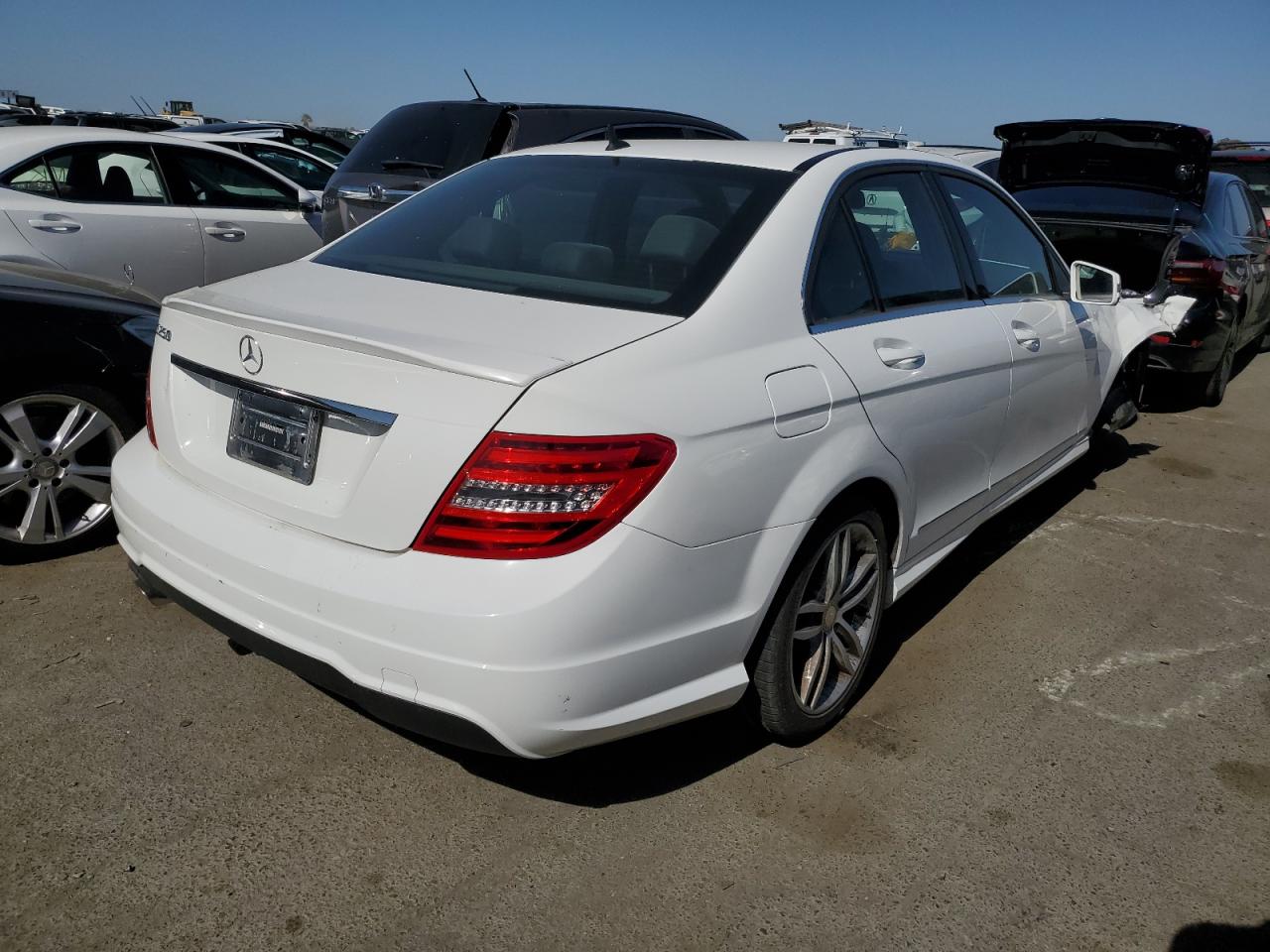 WDDGF4HB2EA937434 2014 Mercedes-Benz C 250