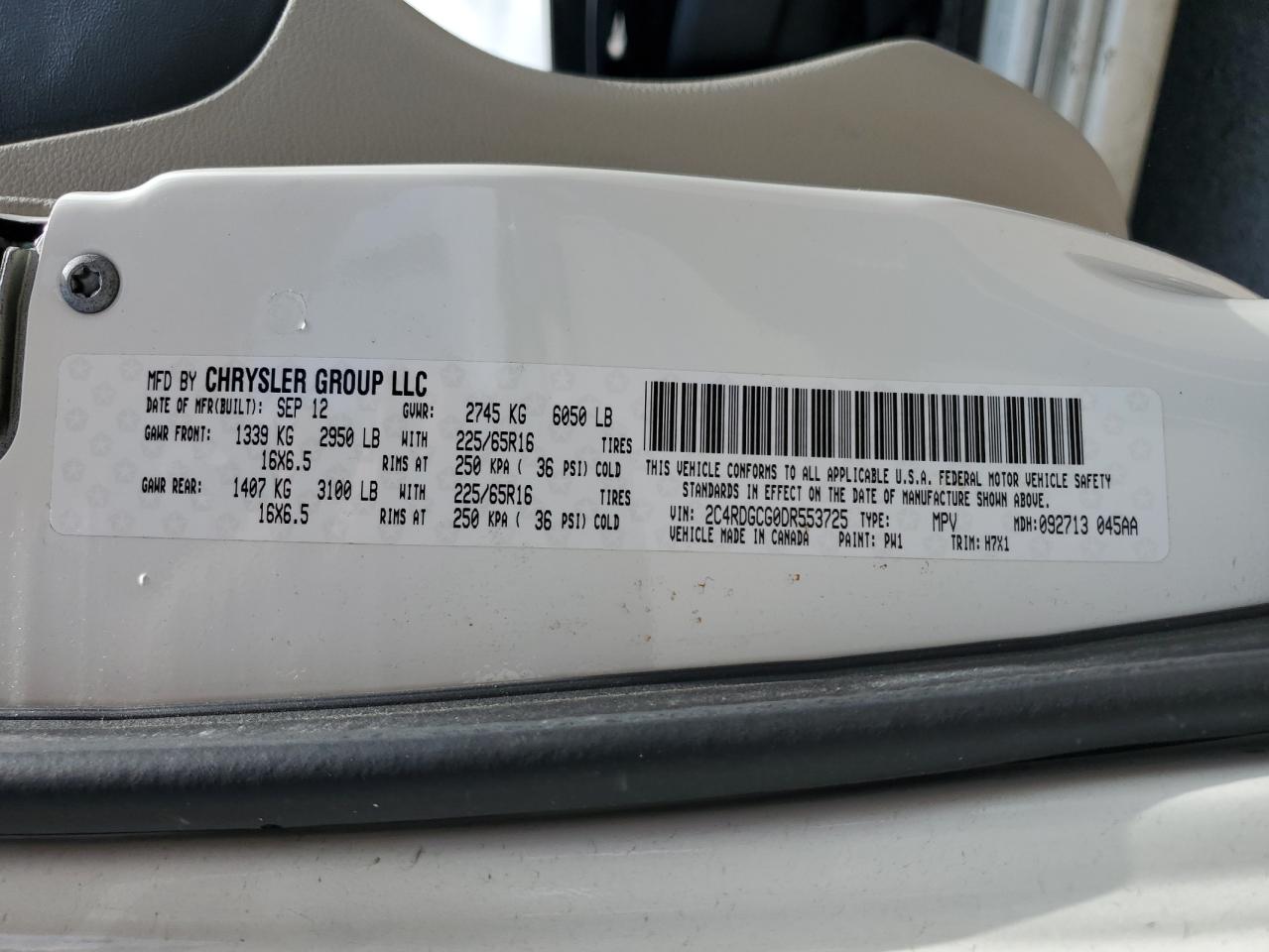 2C4RDGCG0DR553725 2013 Dodge Grand Caravan Sxt