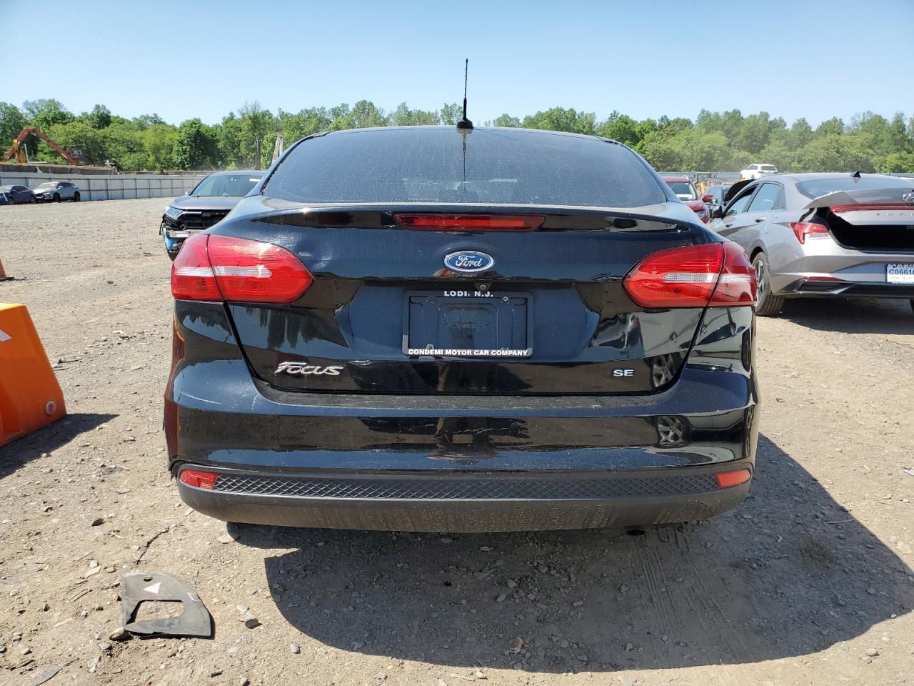 1FADP3F29GL264596 2016 Ford Focus Se