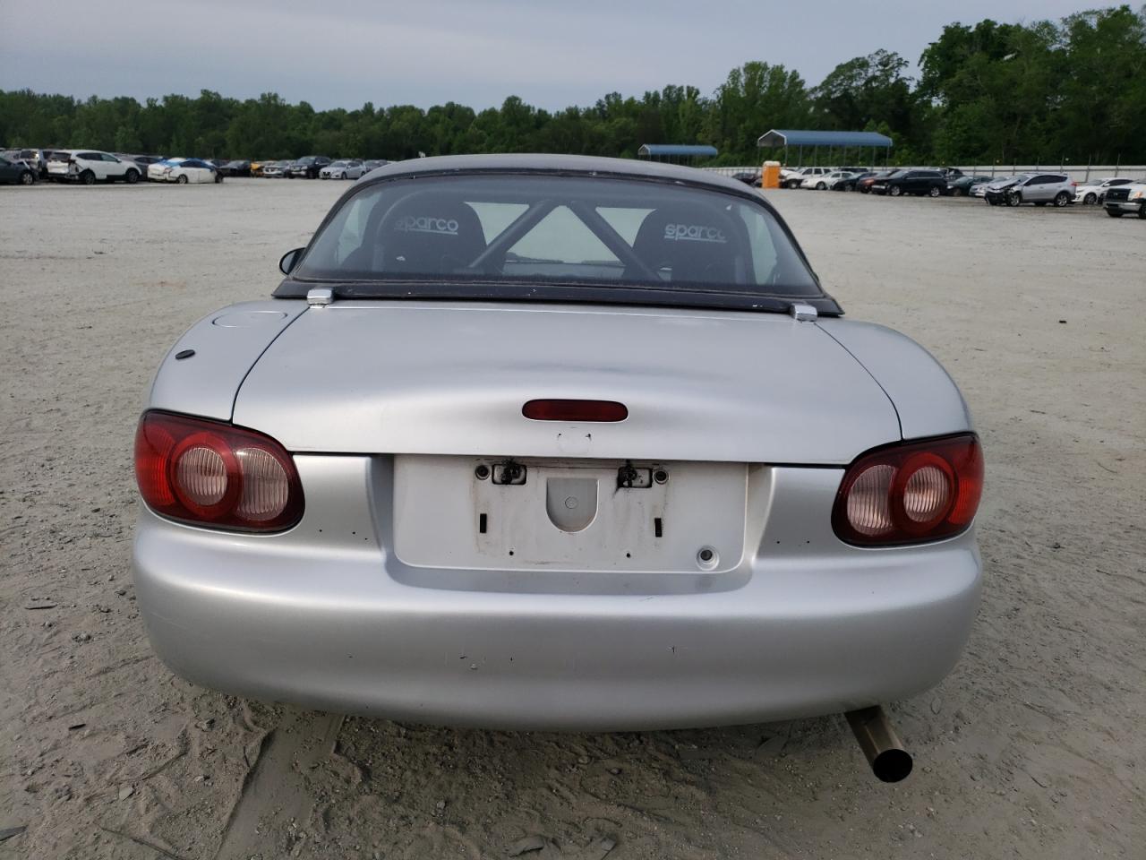 JM1NB353X10204004 2001 Mazda Mx-5 Miata Base