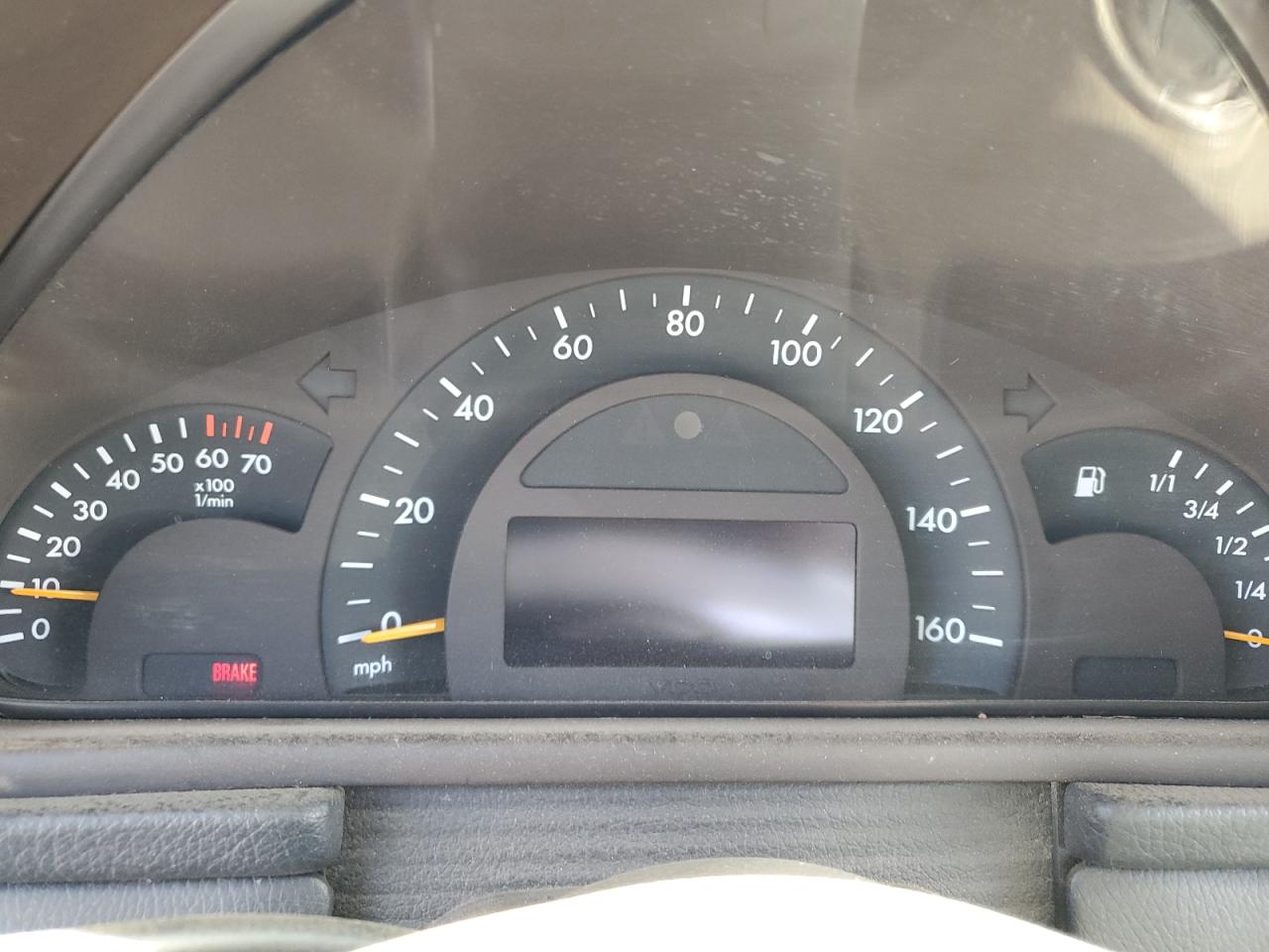 WDBRF64J52F252627 2002 Mercedes-Benz C 320