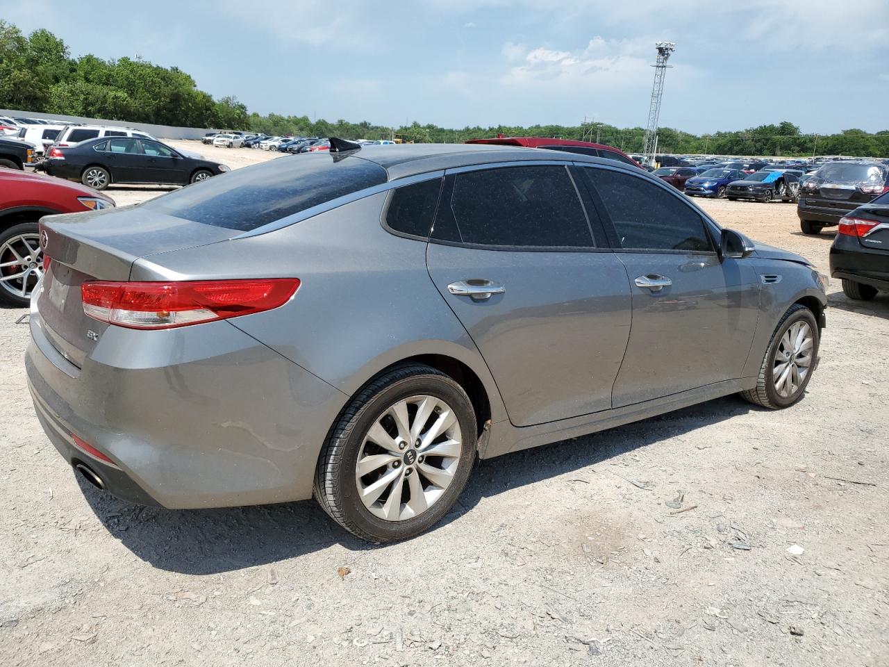 5XXGU4L35GG107716 2016 Kia Optima Ex